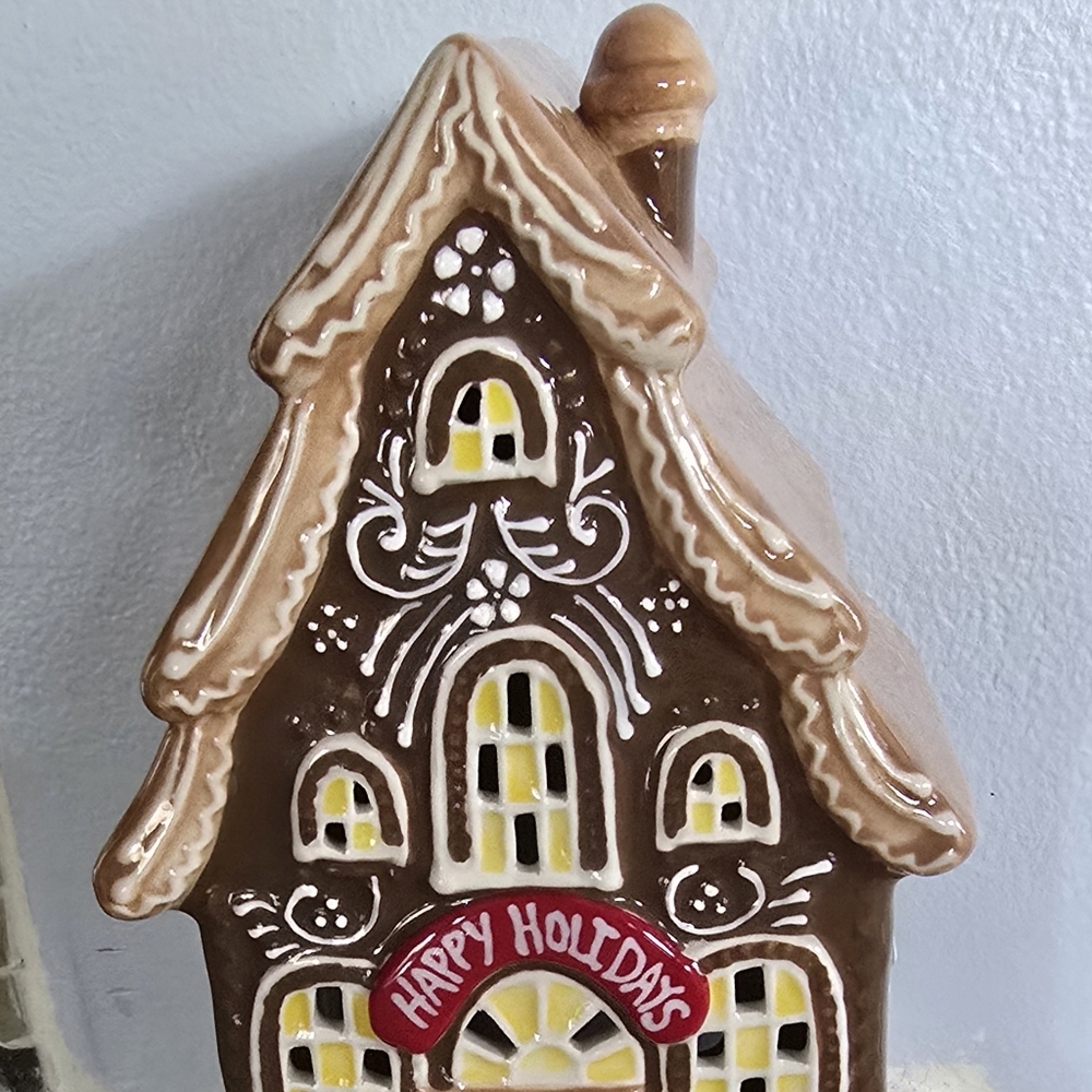 Blue Sky Clayworks Christmas “Happy Holidays” Gingerbread Ceramic Candle House